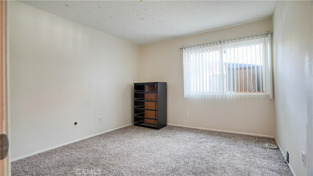 1101 W Macarthur