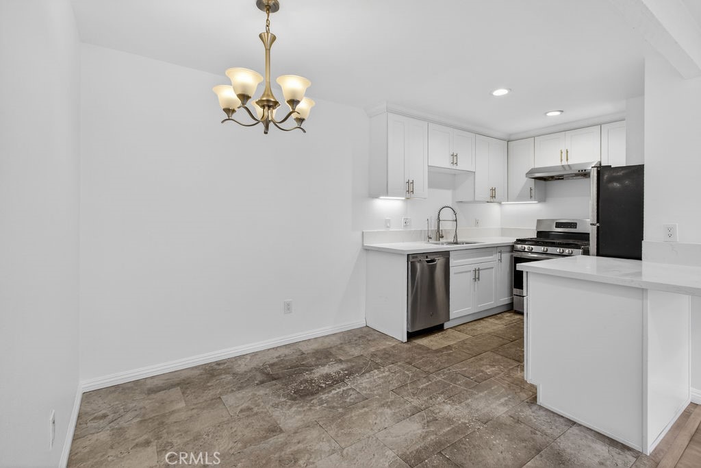 1101 W MacArthur Boulevard 287