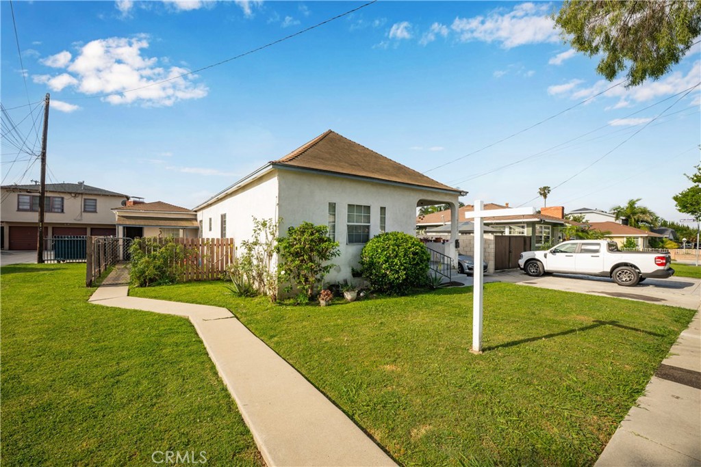 9722 Walnut Street