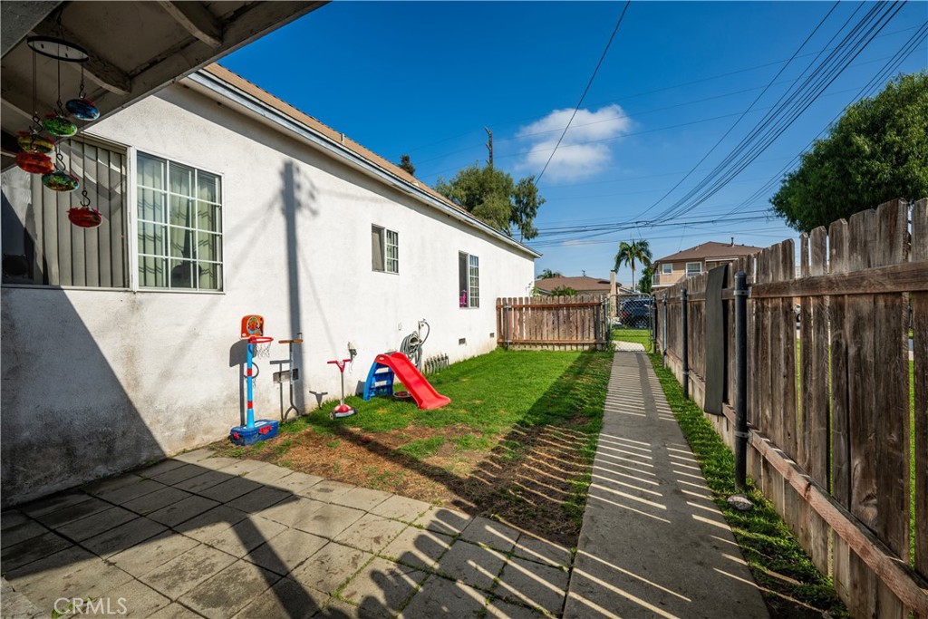 9722 Walnut Street
