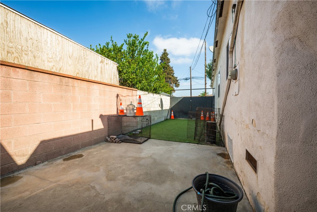 9722 Walnut Street