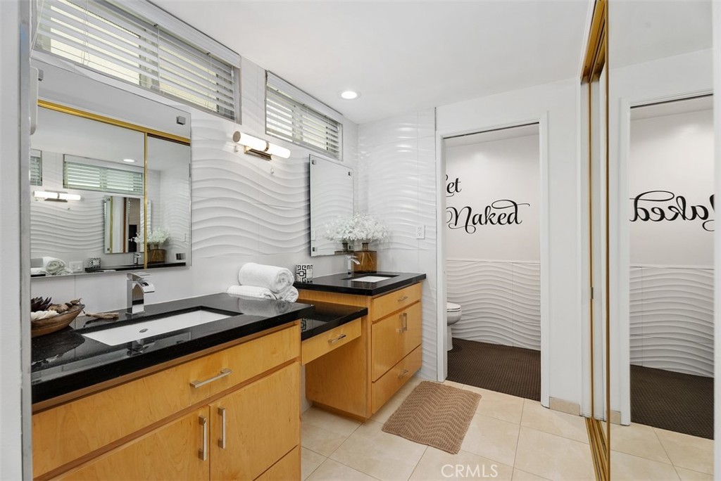 3601 E Ocean Blvd 2C