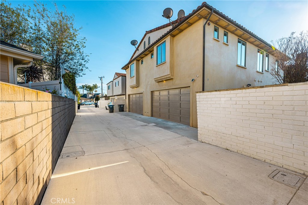3222 Clay Street