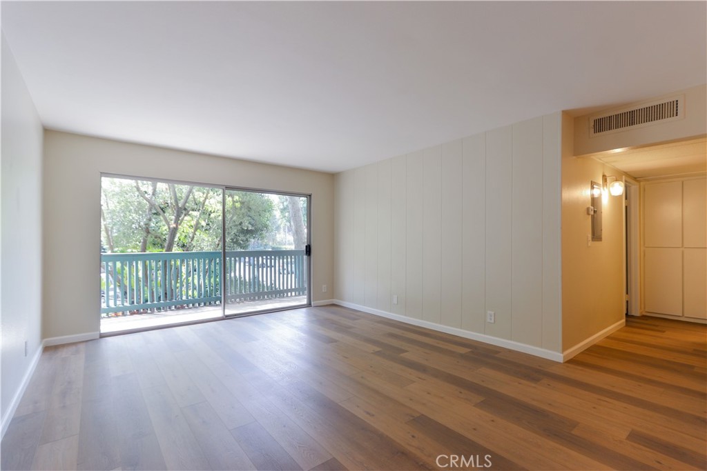 576 N Bellflower 116