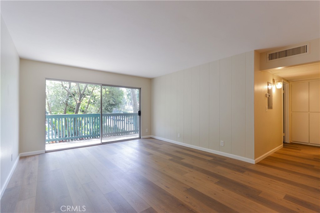 576 N Bellflower 116