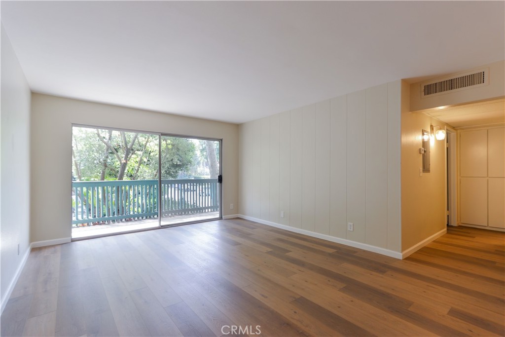 576 N Bellflower 116