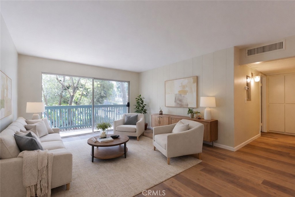 576 N Bellflower 116