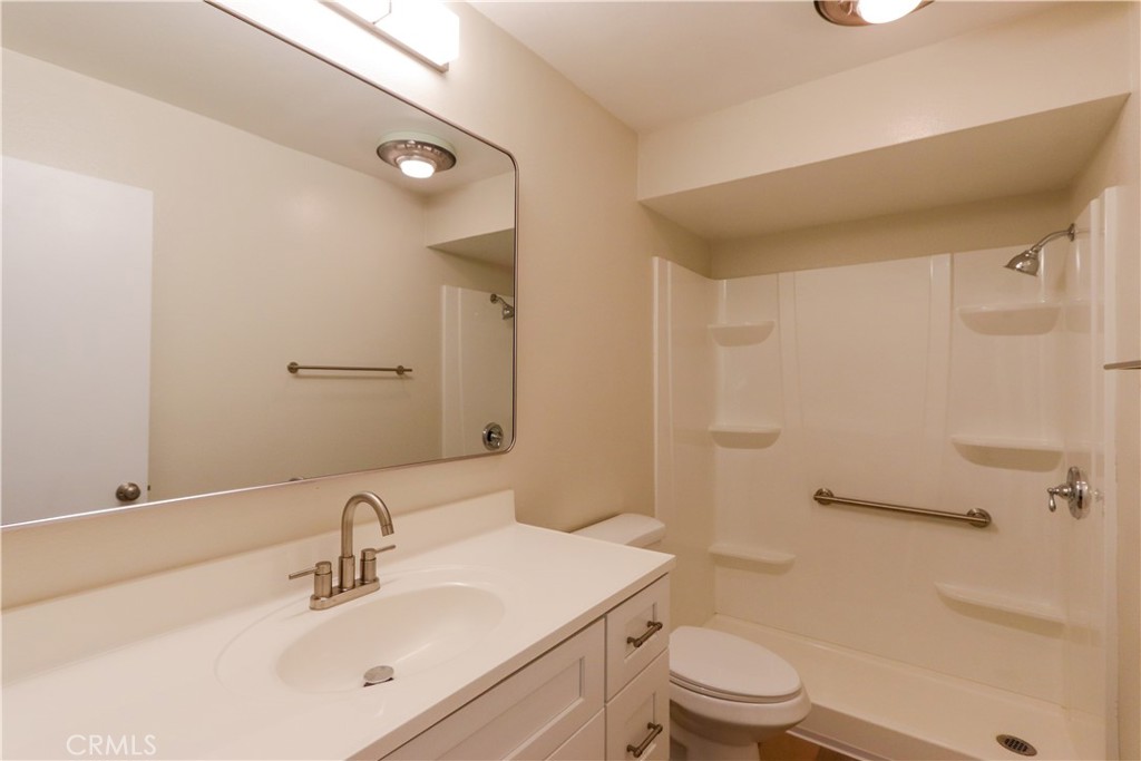 576 N Bellflower 116