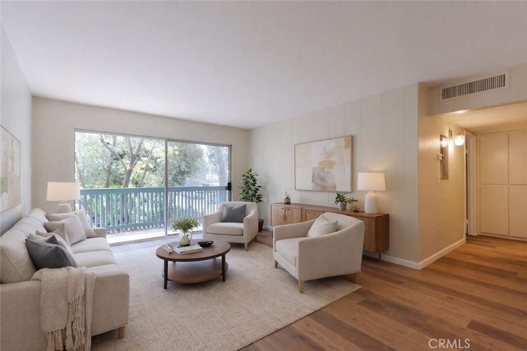 576 N Bellflower 116