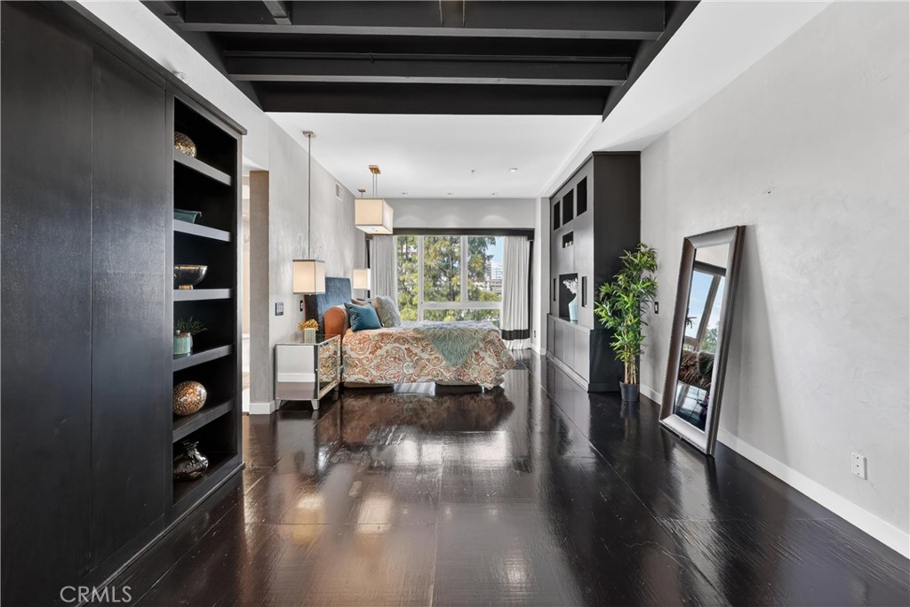 123 E City Place