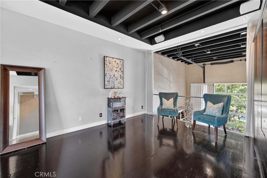 123 E City Place
