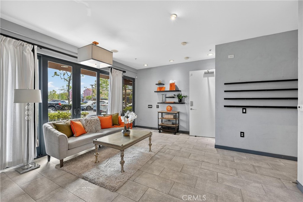 123 E City Place