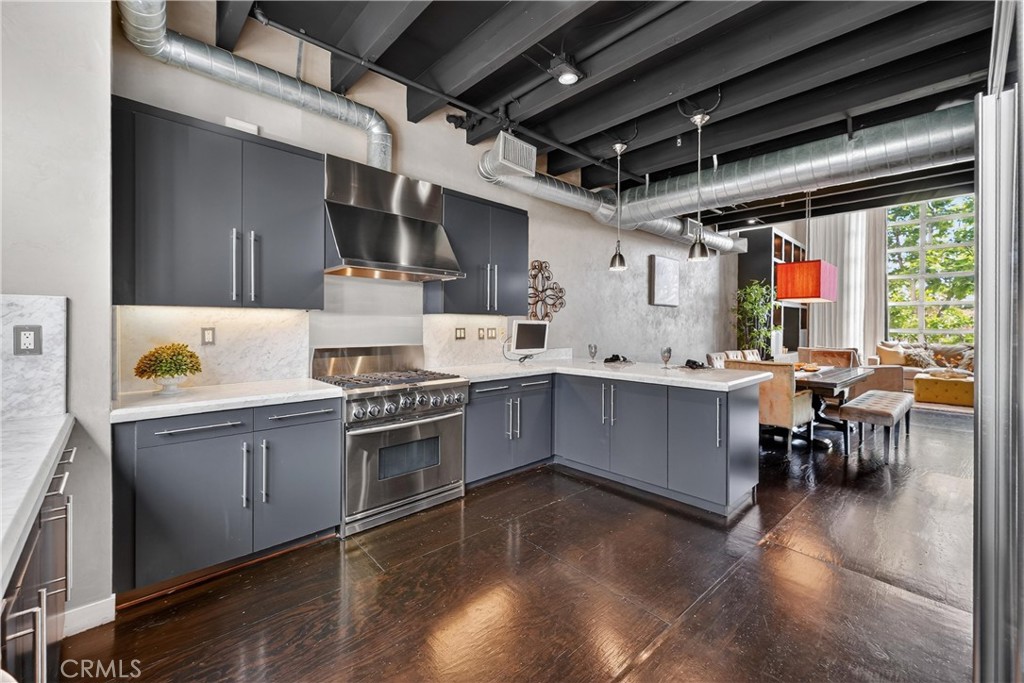 123 E City Place