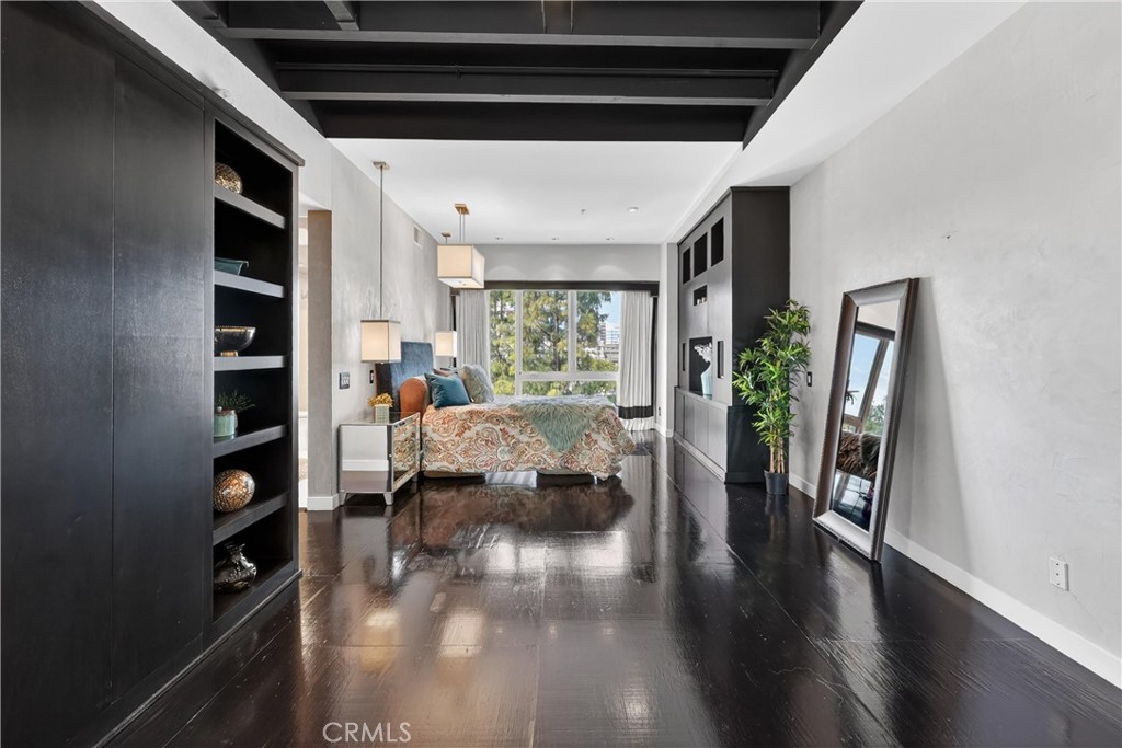 123 E City Place
