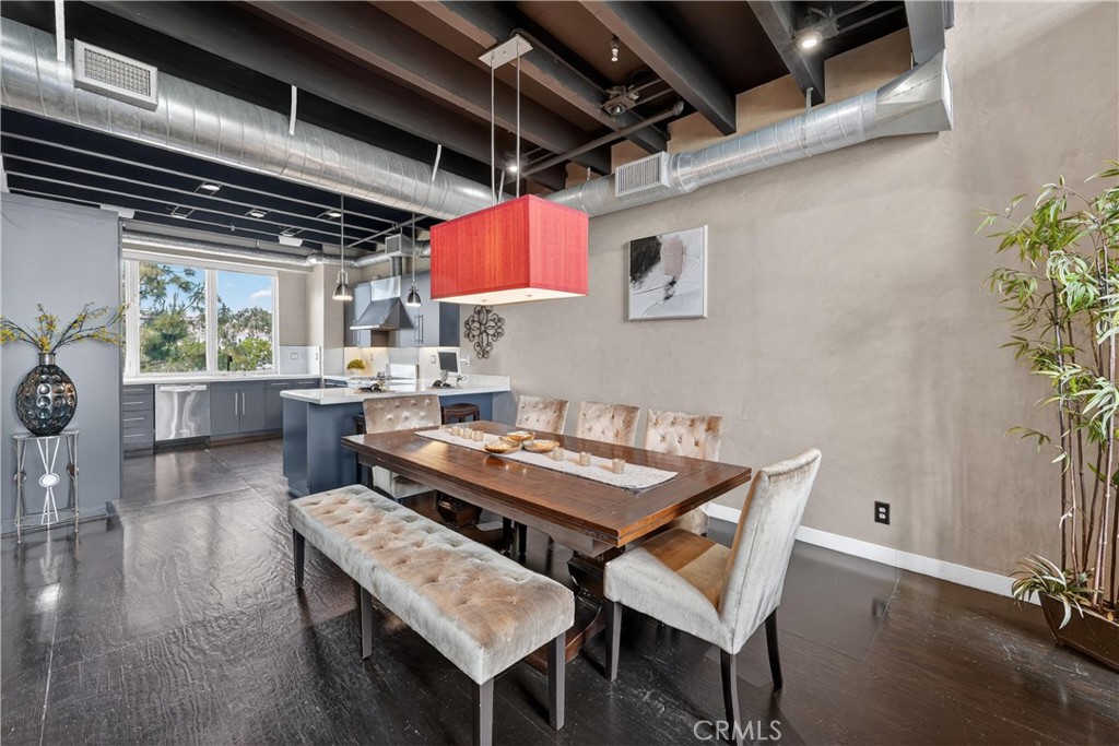 123 E City Place