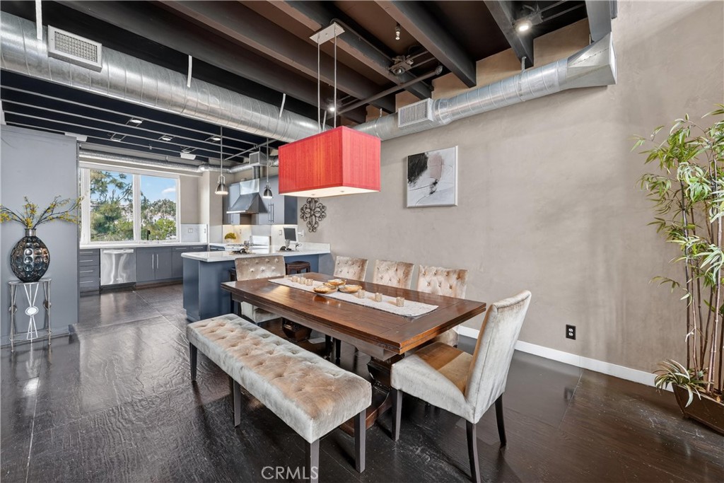 123 E City Place