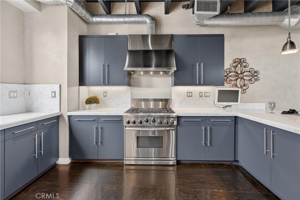 123 E City Place