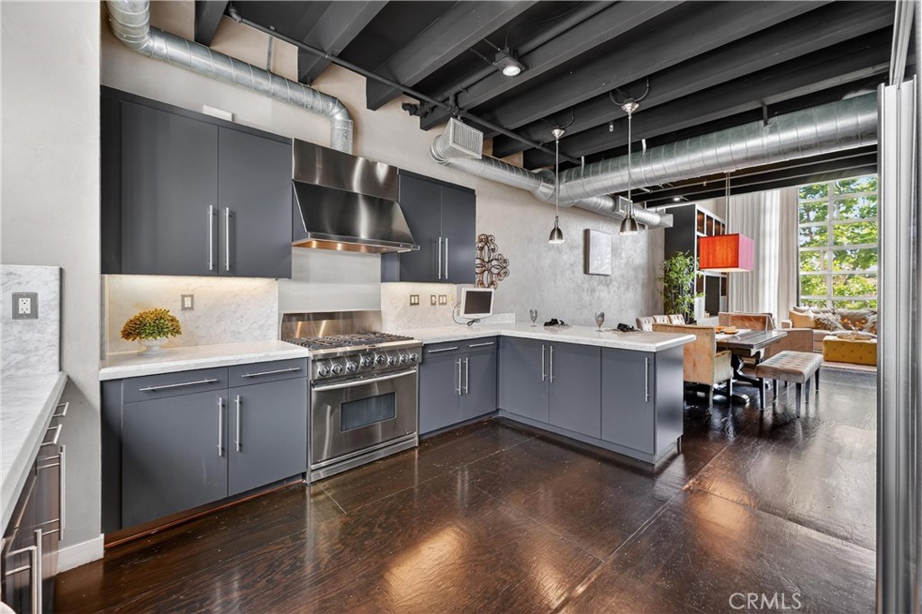 123 E City Place