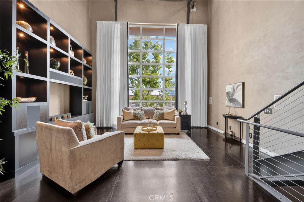 123 E City Place