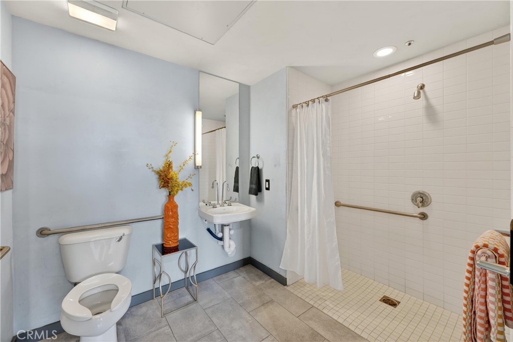 123 E City Place