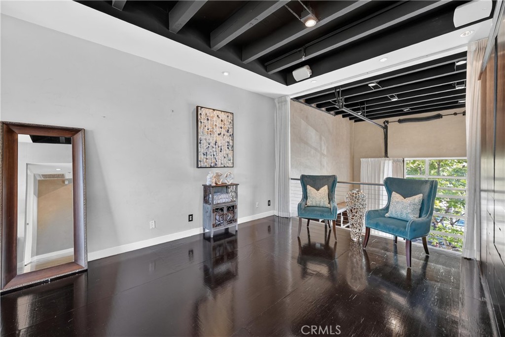 123 E City Place