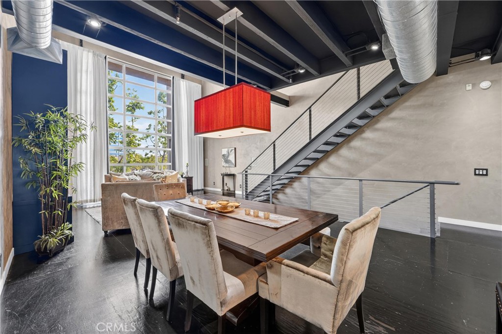123 E City Place