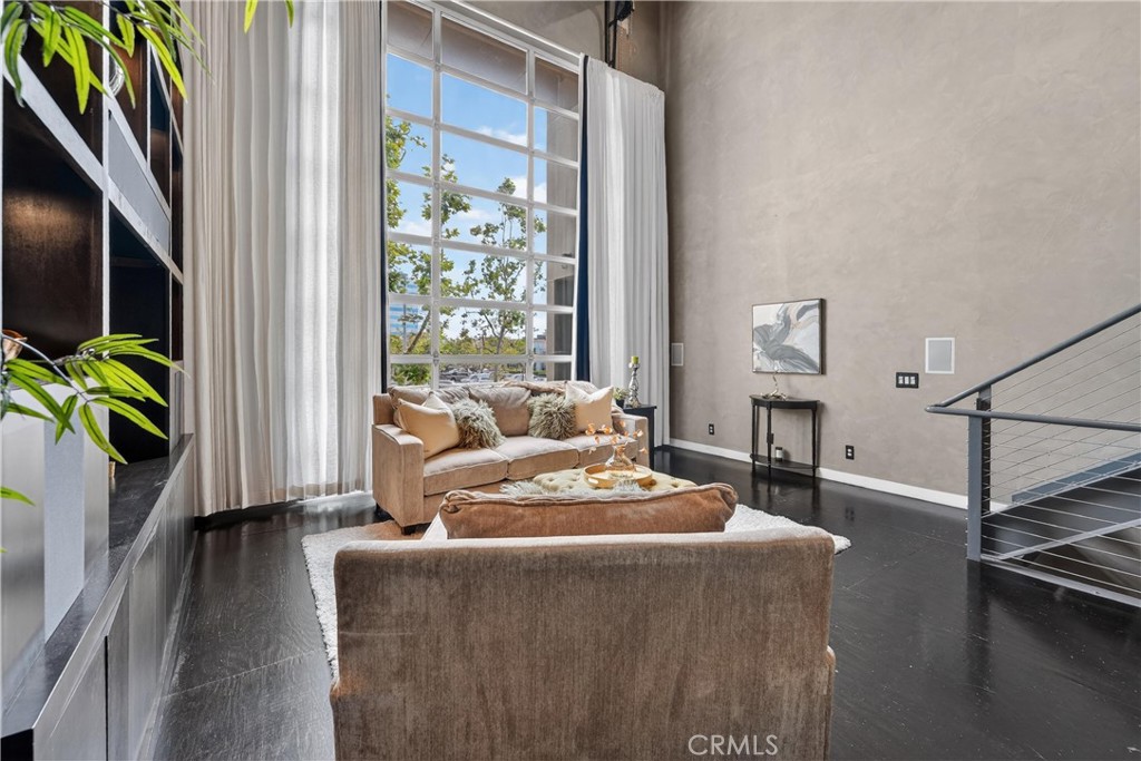 123 E City Place