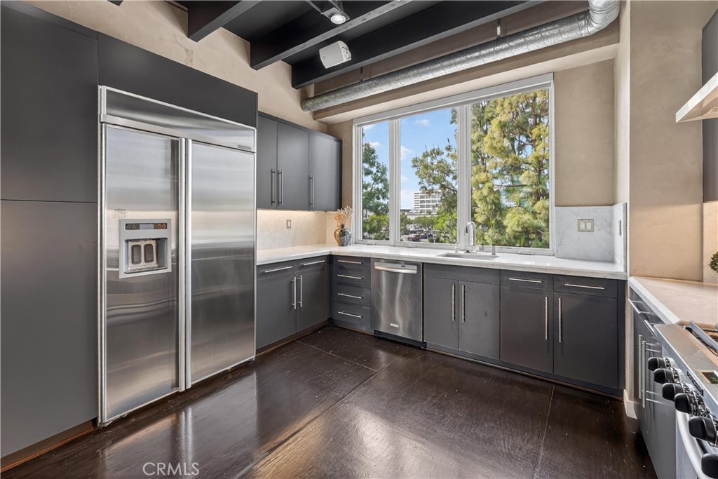 123 E City Place