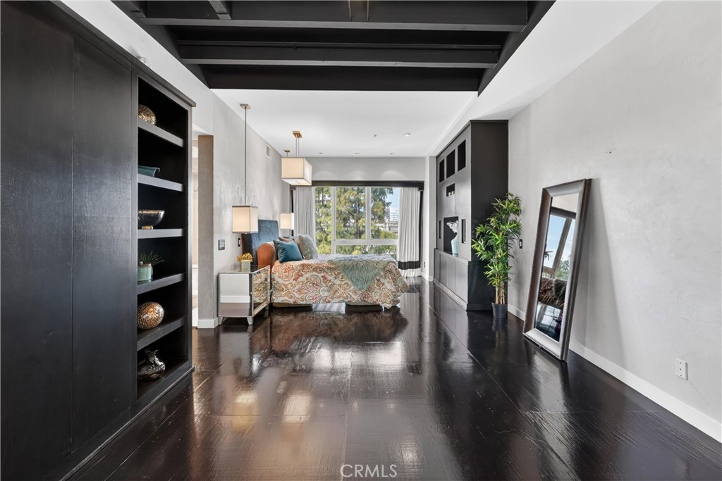 123 E City Place