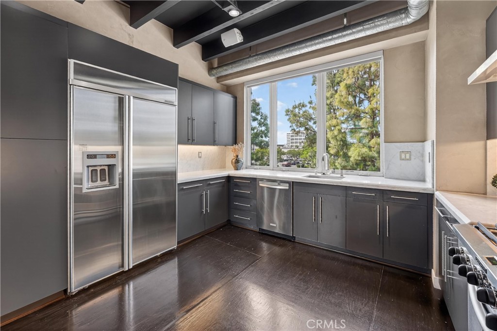 123 E City Place