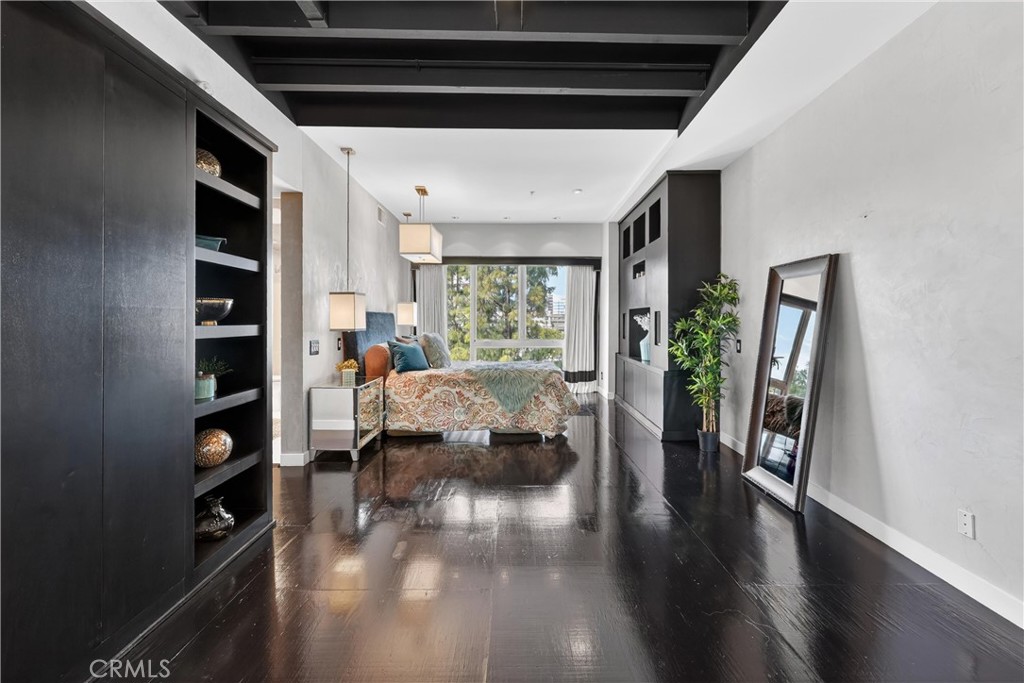123 E City Place