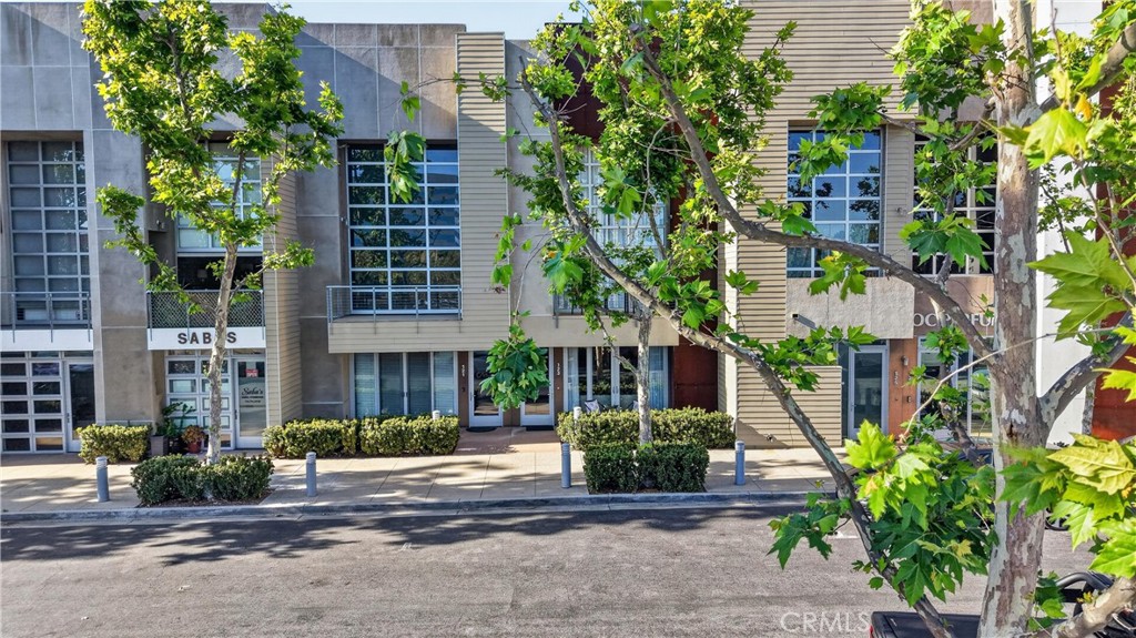 123 E City Place