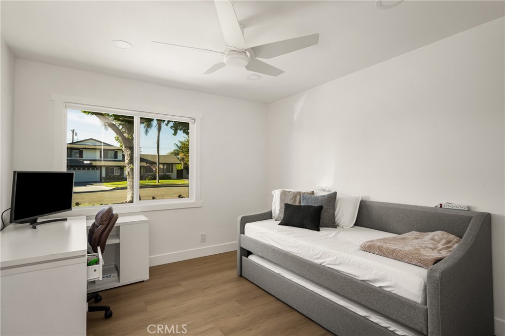 2916 E Trenton Avenue