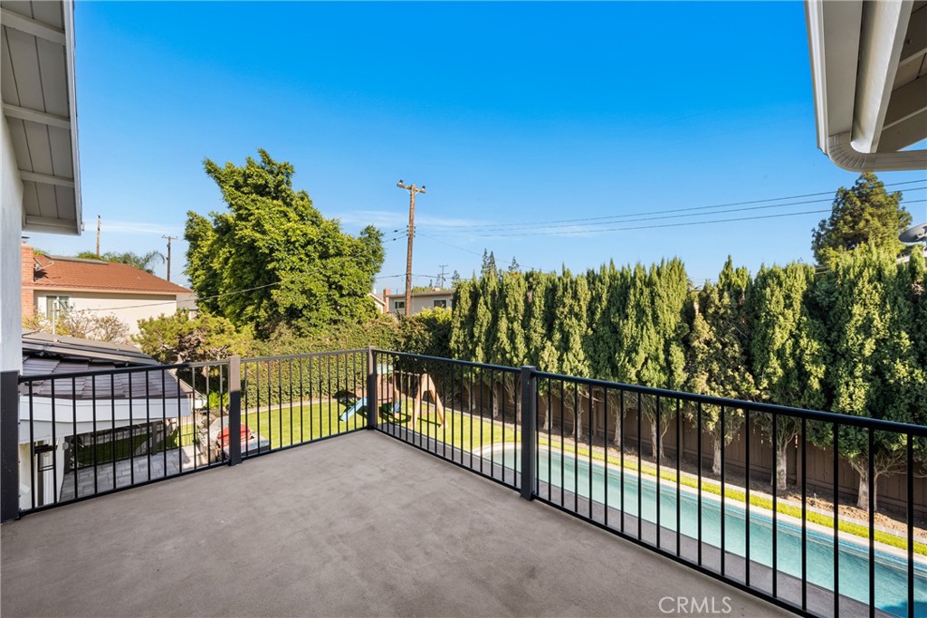 2916 E Trenton Avenue