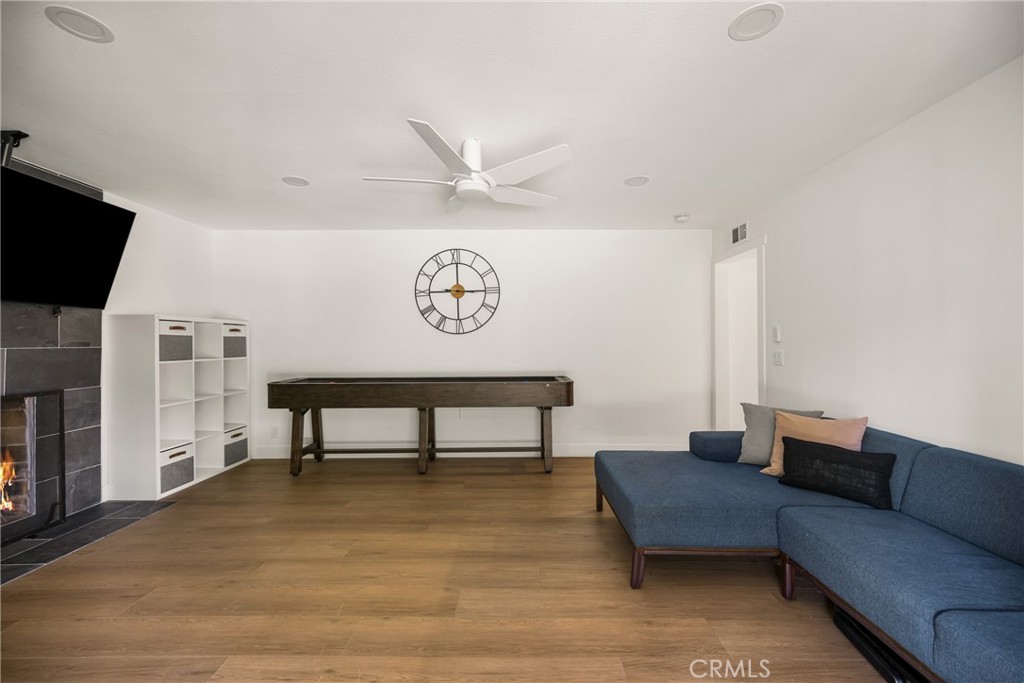 2916 E Trenton Avenue