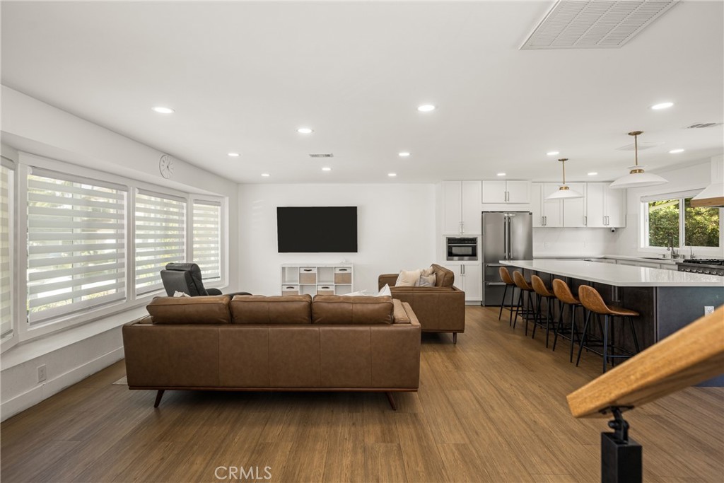 2916 E Trenton Avenue