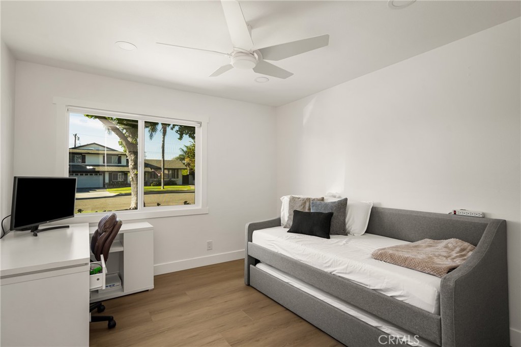 2916 E Trenton Avenue