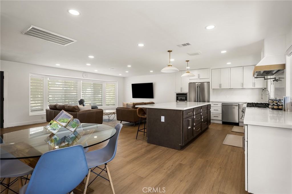 2916 E Trenton Avenue