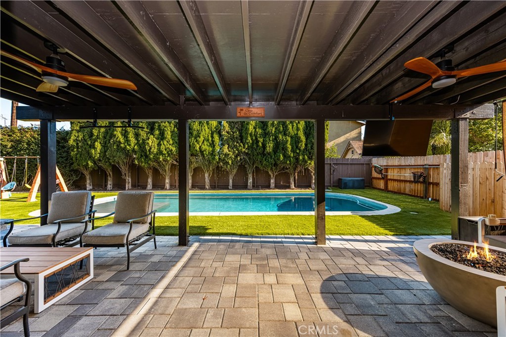 2916 E Trenton Avenue