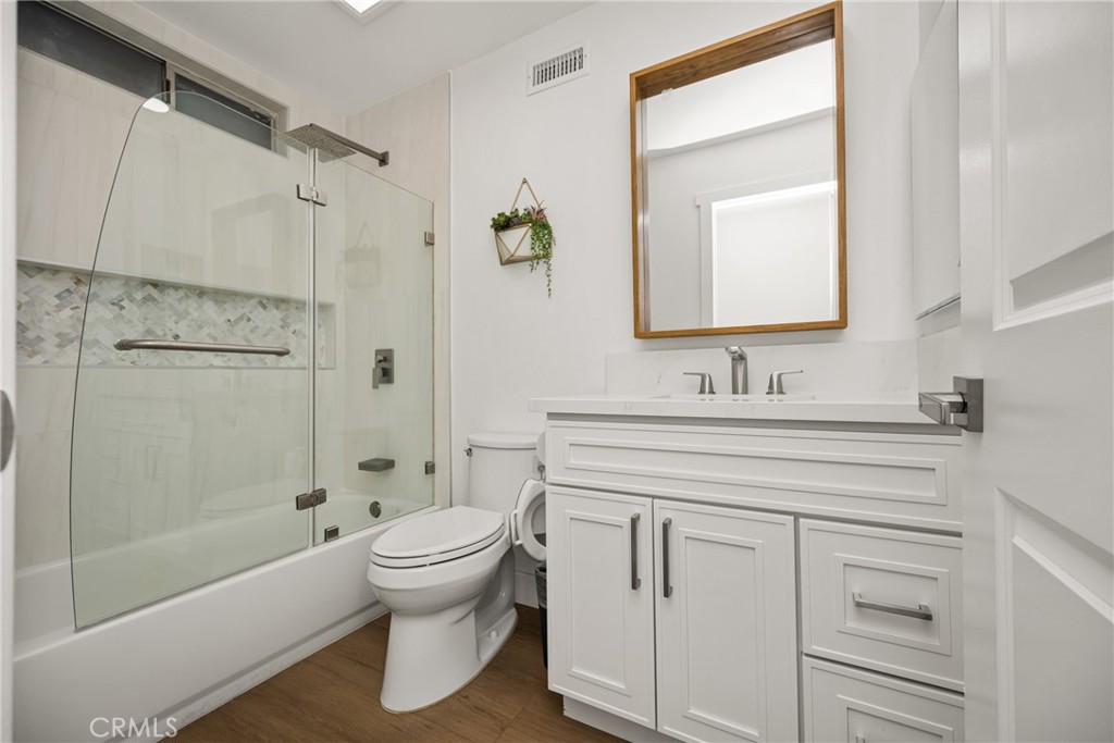 2916 E Trenton Avenue