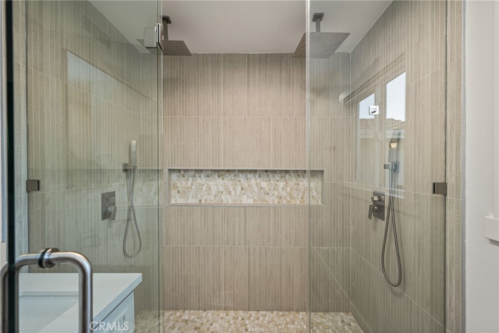 2916 E Trenton Avenue