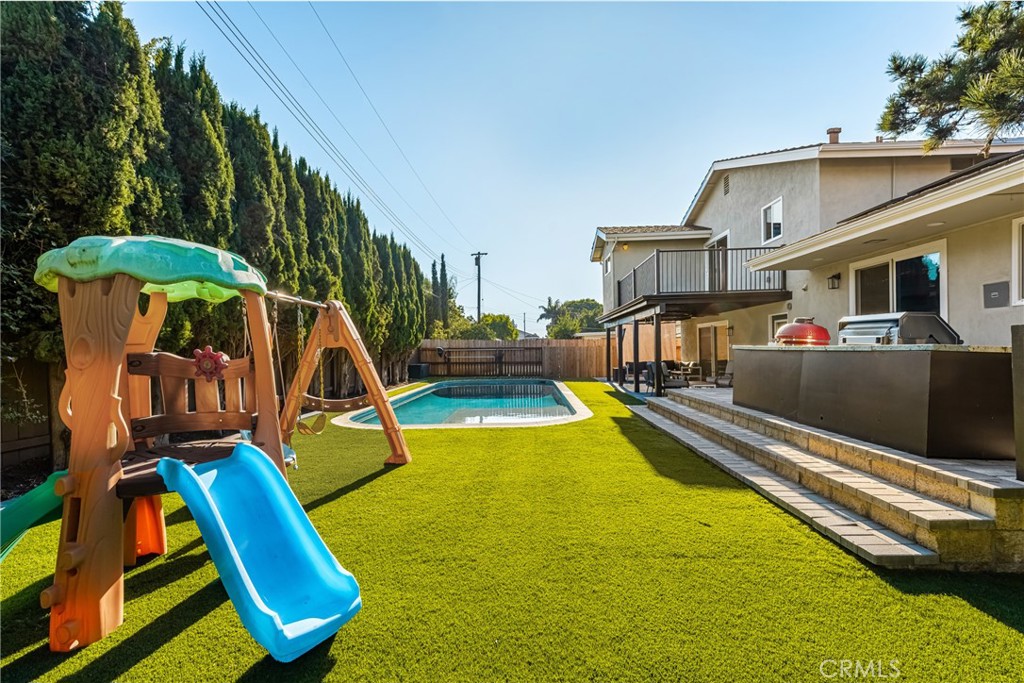 2916 E Trenton Avenue