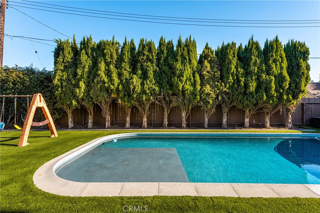 2916 E Trenton Avenue