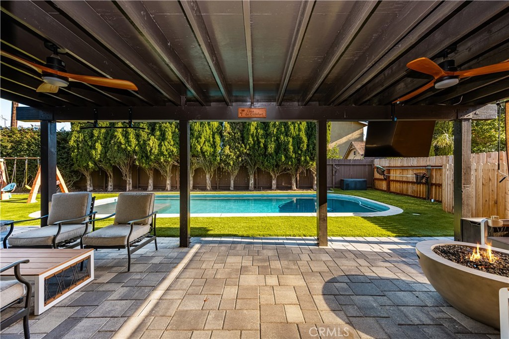 2916 E Trenton Avenue