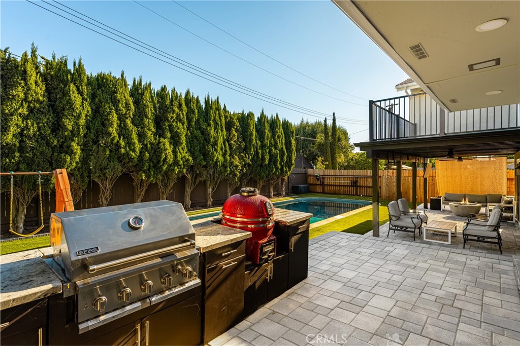 2916 E Trenton Avenue