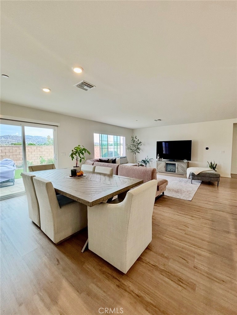 22542 Cloud Meadow