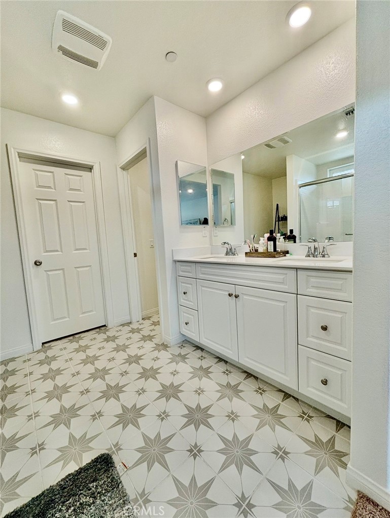 22542 Cloud Meadow