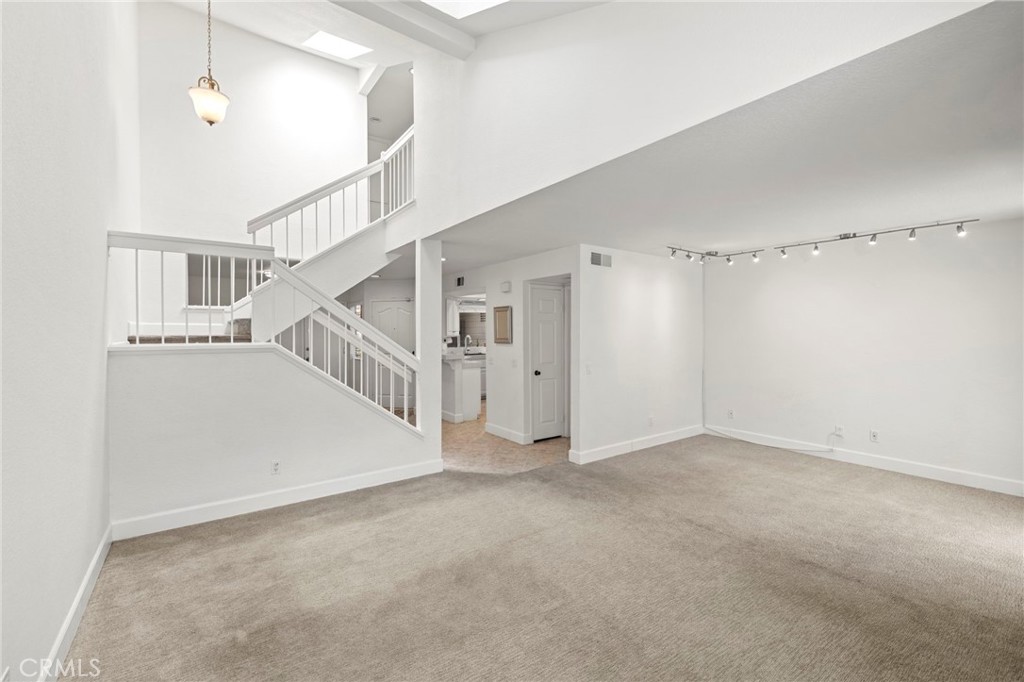 407 San Nicholas Court