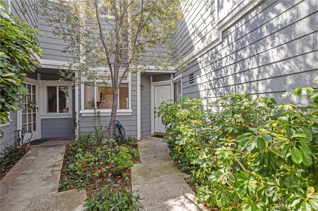 407 San Nicholas Court