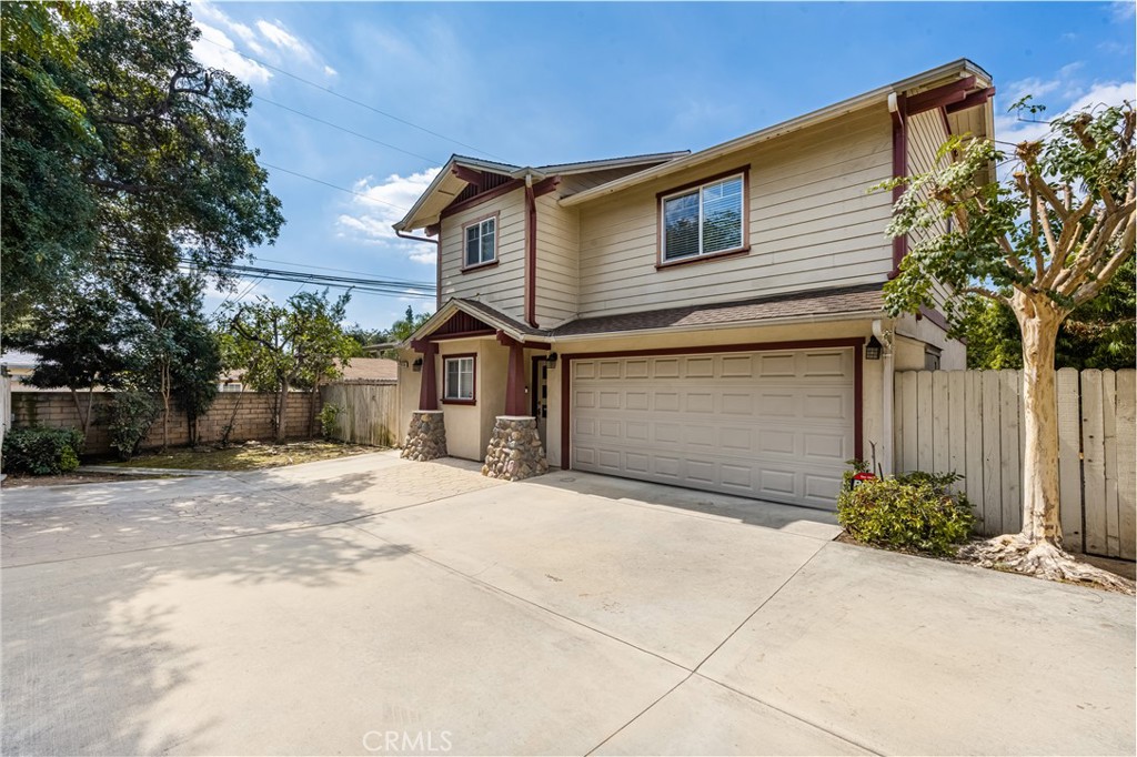 418 E Olive #B